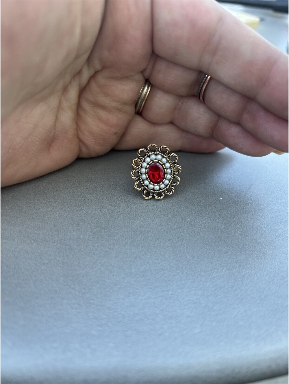1973 Sarah Coventry PORTRAIT Ring RED Rhinestone Seed Pearl Adjustable Gold Tone